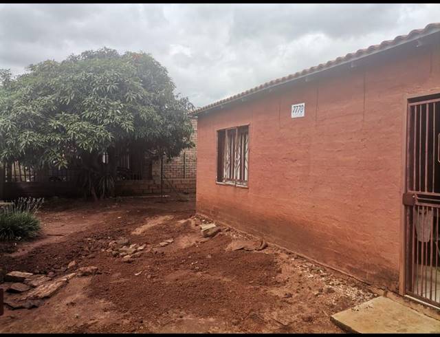 2 BEDROOM HOUSE FOR SALE IN SOSHANGUVE L